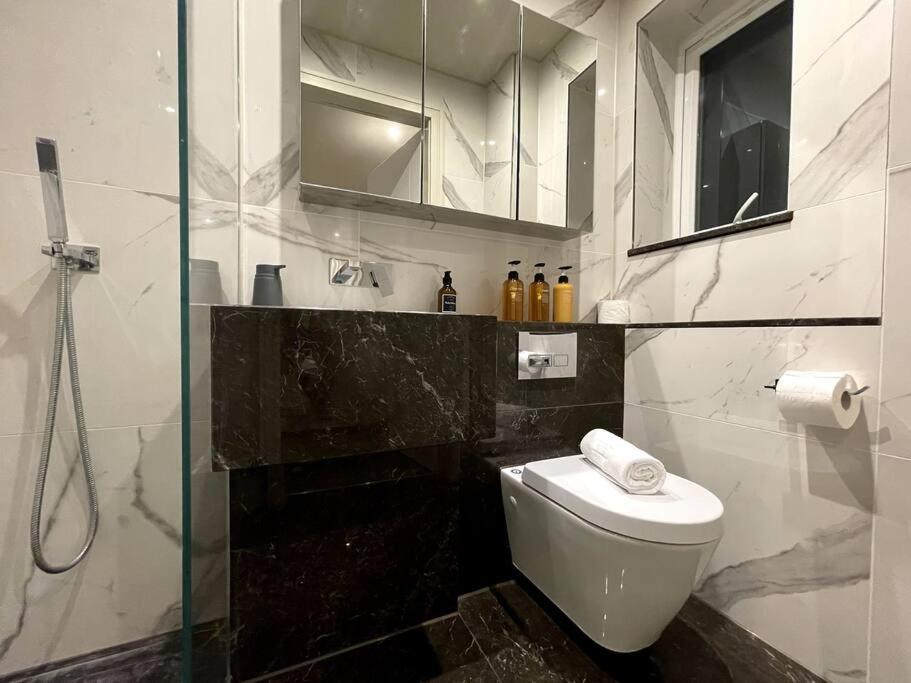 Апартаменты 2Br Urban Vista Retreat Chcl F7 Чигуэлл Экстерьер фото