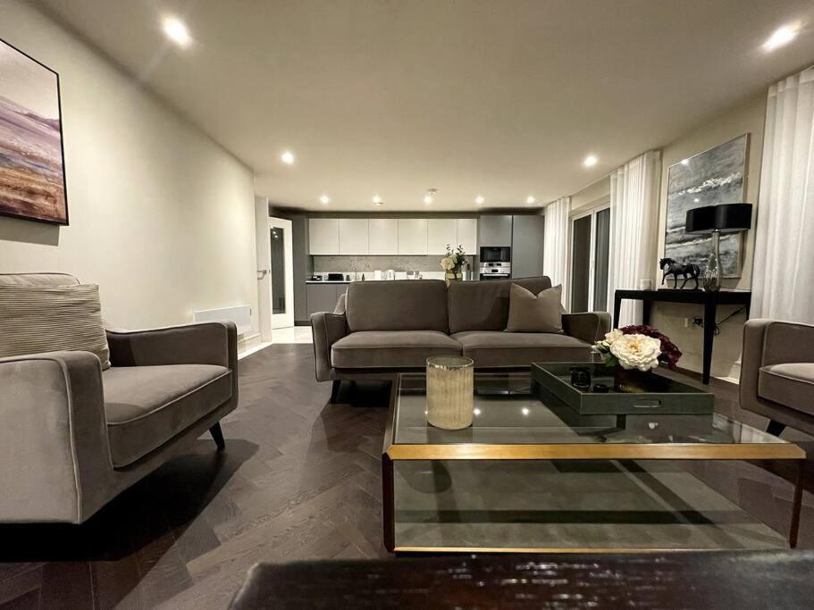 Апартаменты 2Br Urban Vista Retreat Chcl F7 Чигуэлл Экстерьер фото