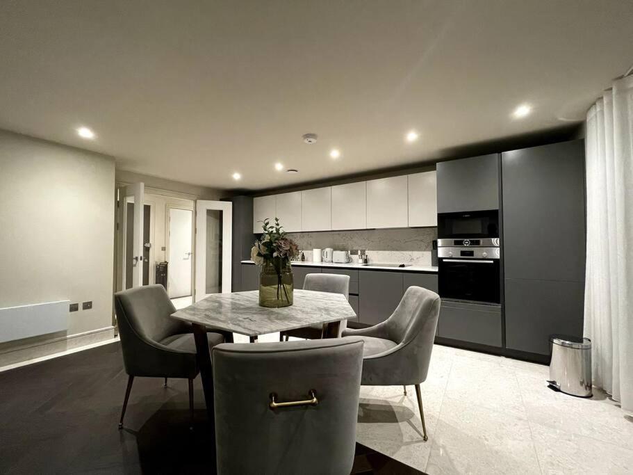 Апартаменты 2Br Urban Vista Retreat Chcl F7 Чигуэлл Экстерьер фото