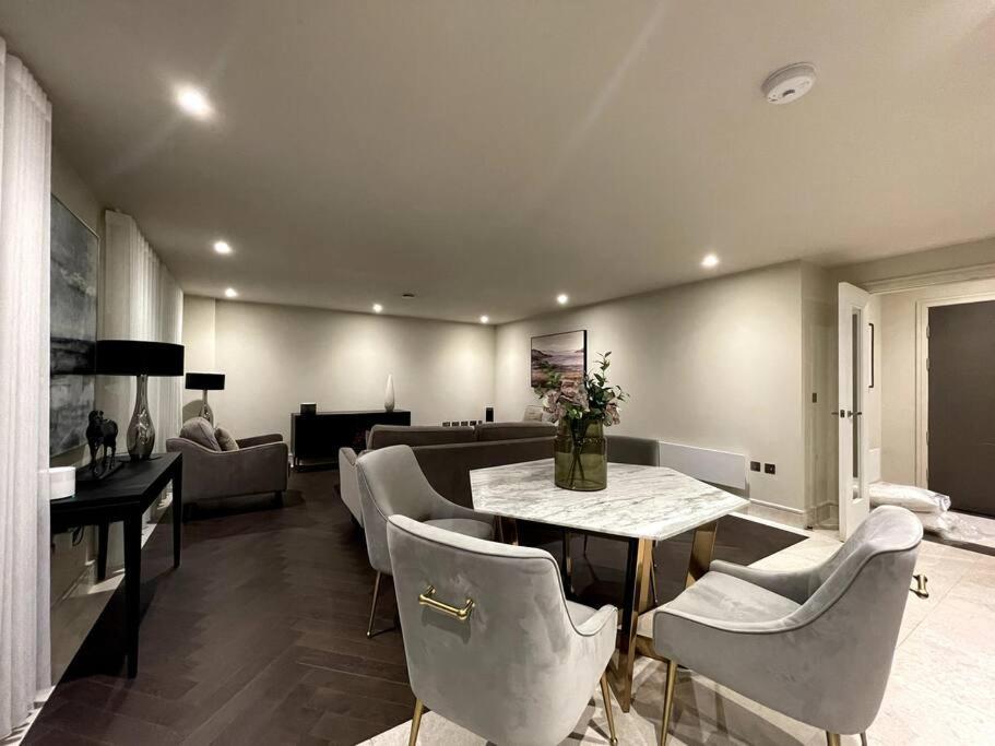 Апартаменты 2Br Urban Vista Retreat Chcl F7 Чигуэлл Экстерьер фото